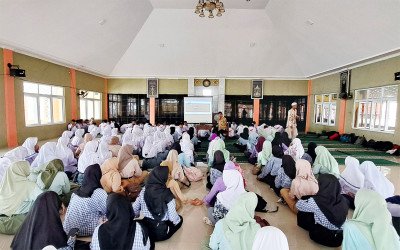 SMK ULIL ALBAB CIREBON - SMARTTREN RAMADHAN 2025